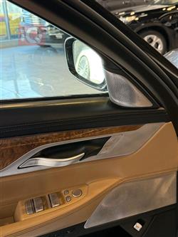 بي ام دبليو الفئة 7